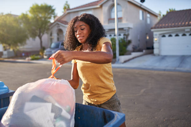 Best Commercial Cleanout Services  in Monona, IA